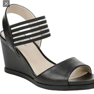 Lifestride Women's Blaze Dress Wedge Sandals  size 10. GREAT FOR Holidays